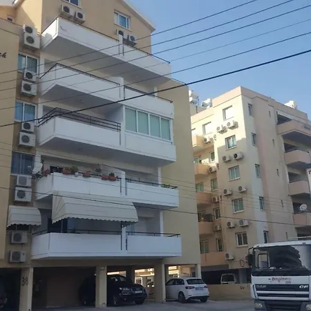 Makenzy * Larnaca